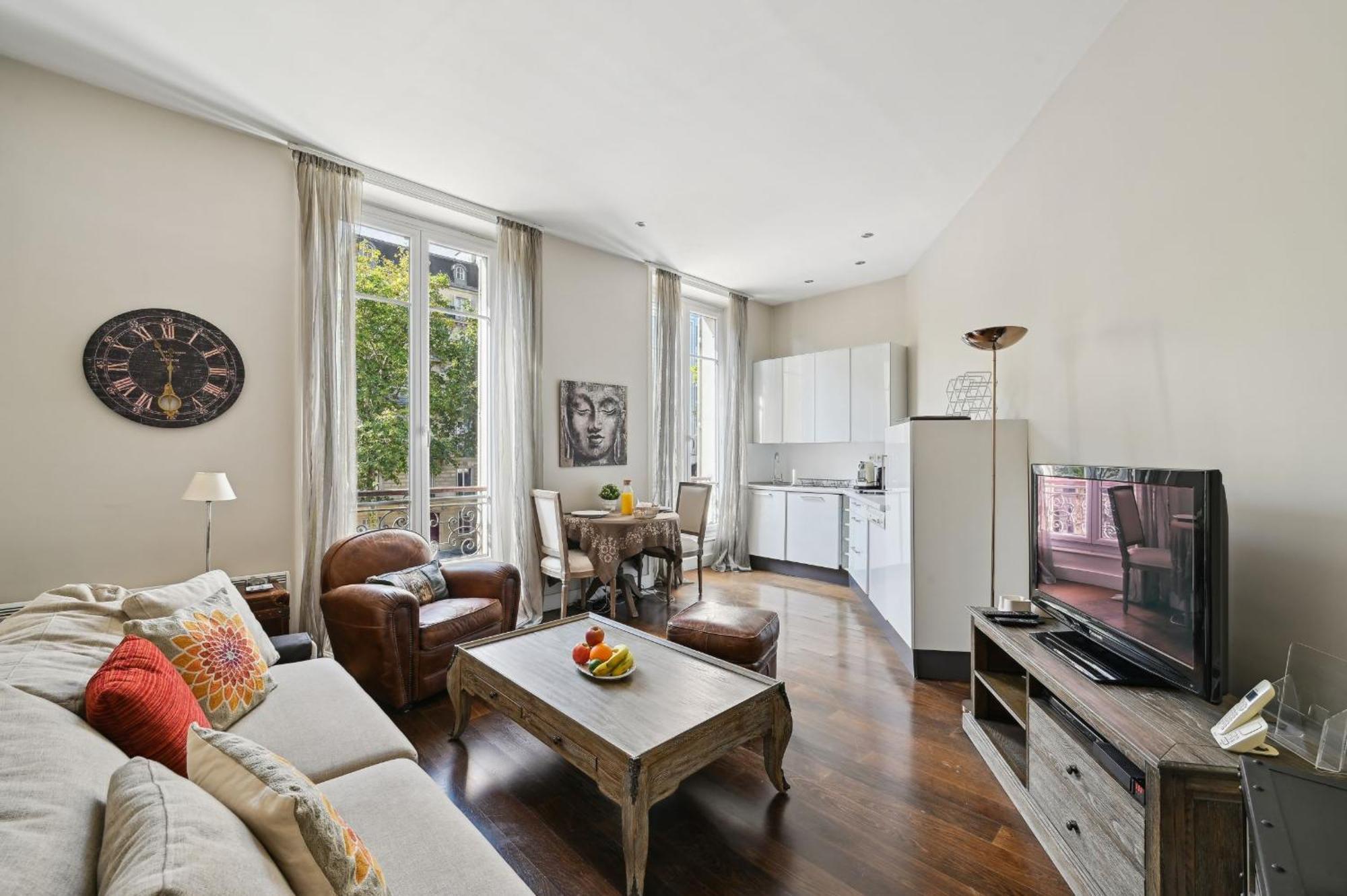Appartement Champs-elysees & Arc De Triomphe - Cityapartmentstay Parijs